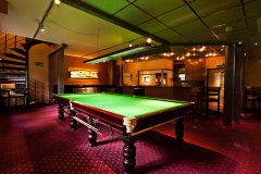 Snooker'n im Untergeschoß